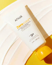 Zero-Cast Moisturizing Finish Sunscreen SPF5+ 50 ml