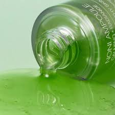 Ampoule à l'extrait de fruits de noni Noni Ampoule Calming + Radiance